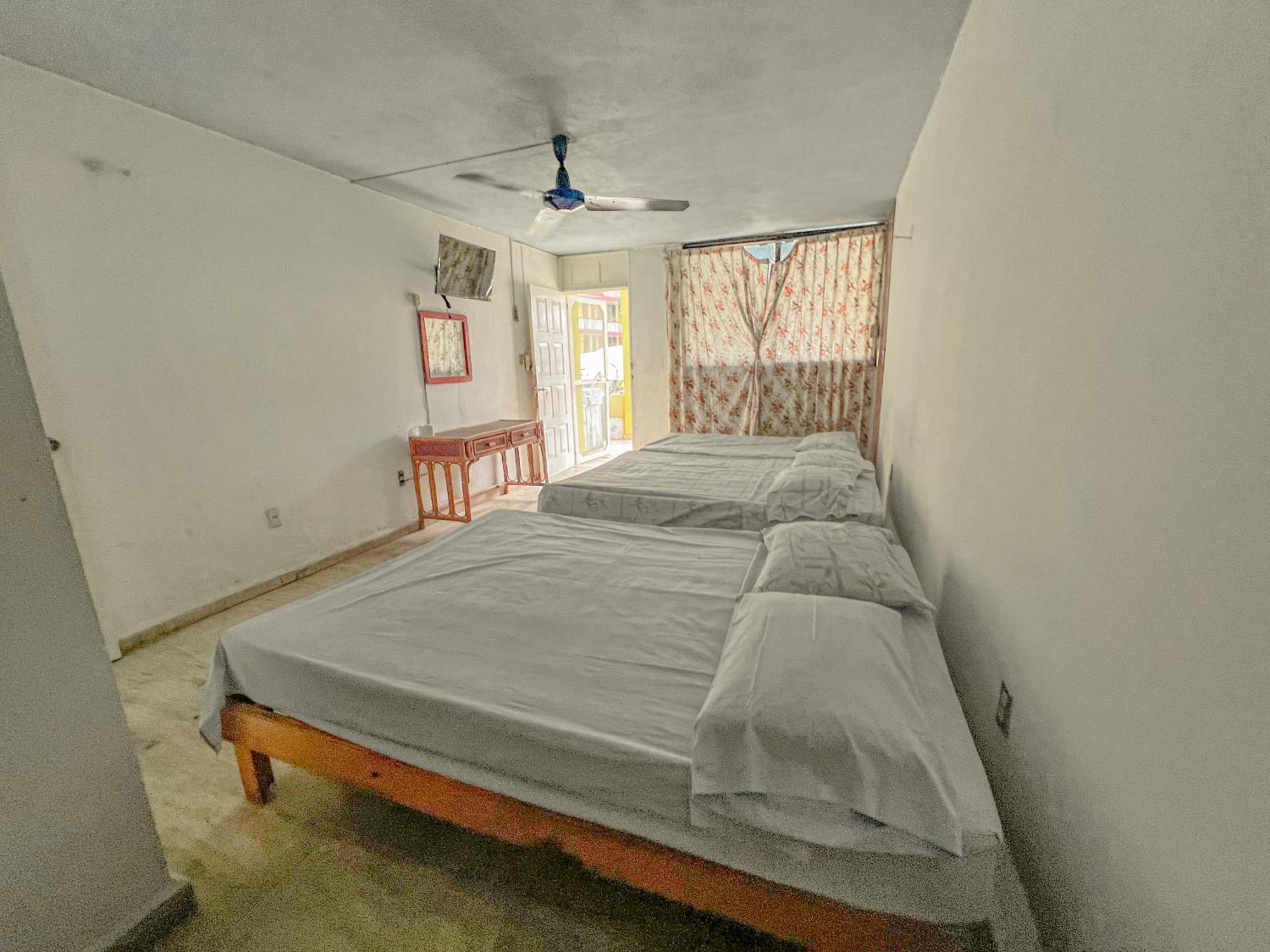 Casa De Huespedes Walton Otel Akapulko Dış mekan fotoğraf